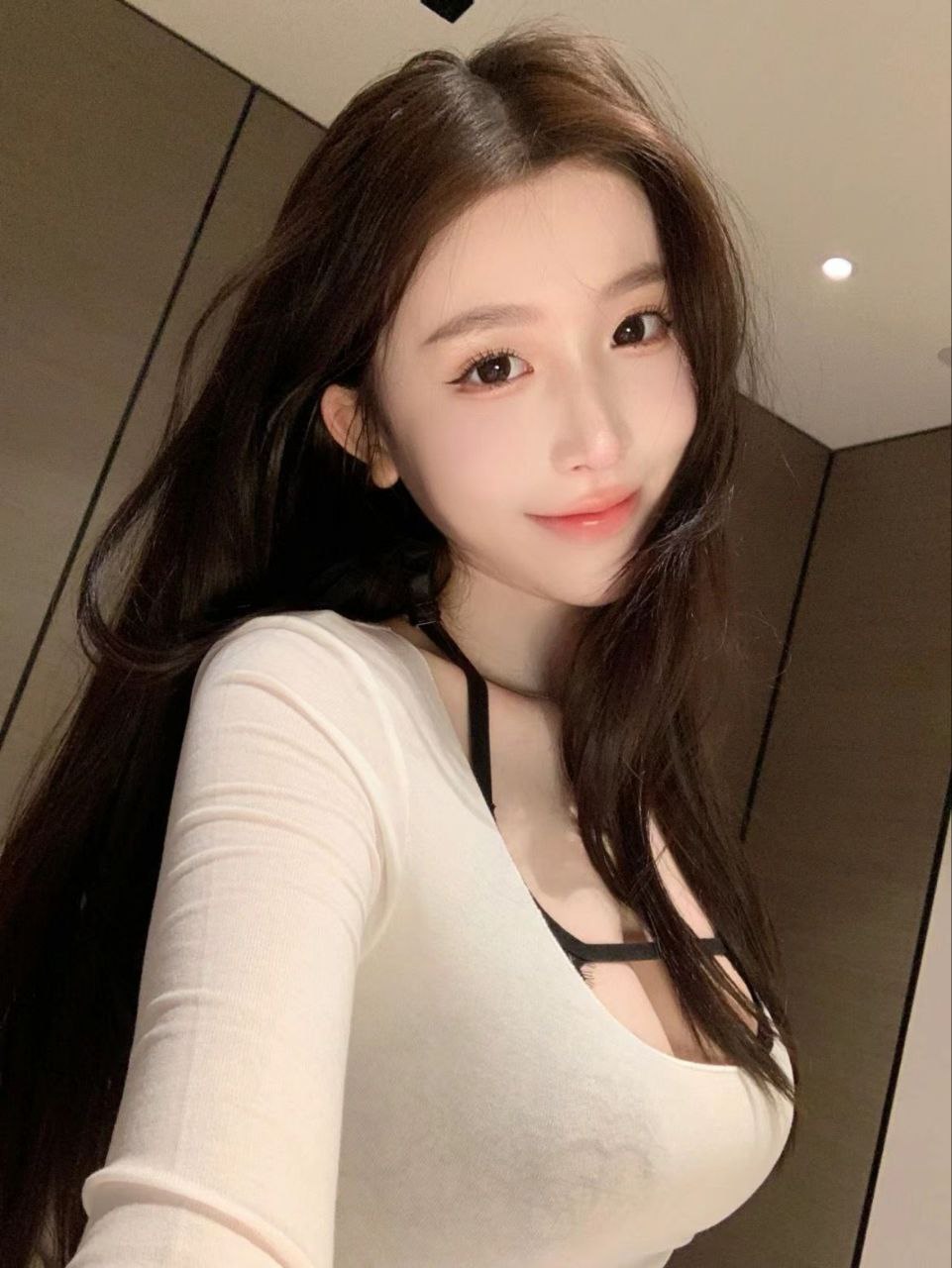 魔都品茶网记录的会友茶席，三五人围炉夜话